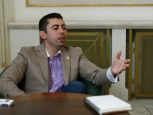 Vlad Cosma, audiat luni de Comisia juridică a Camerei. Ministerul Justiţiei a cerut încuviinţarea arestării preventive
